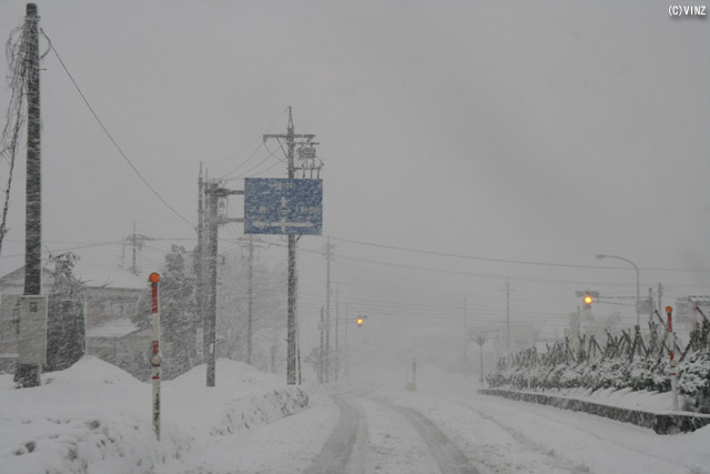 雪景色　雪道　道路 福井県の道路 国道158号 大野市